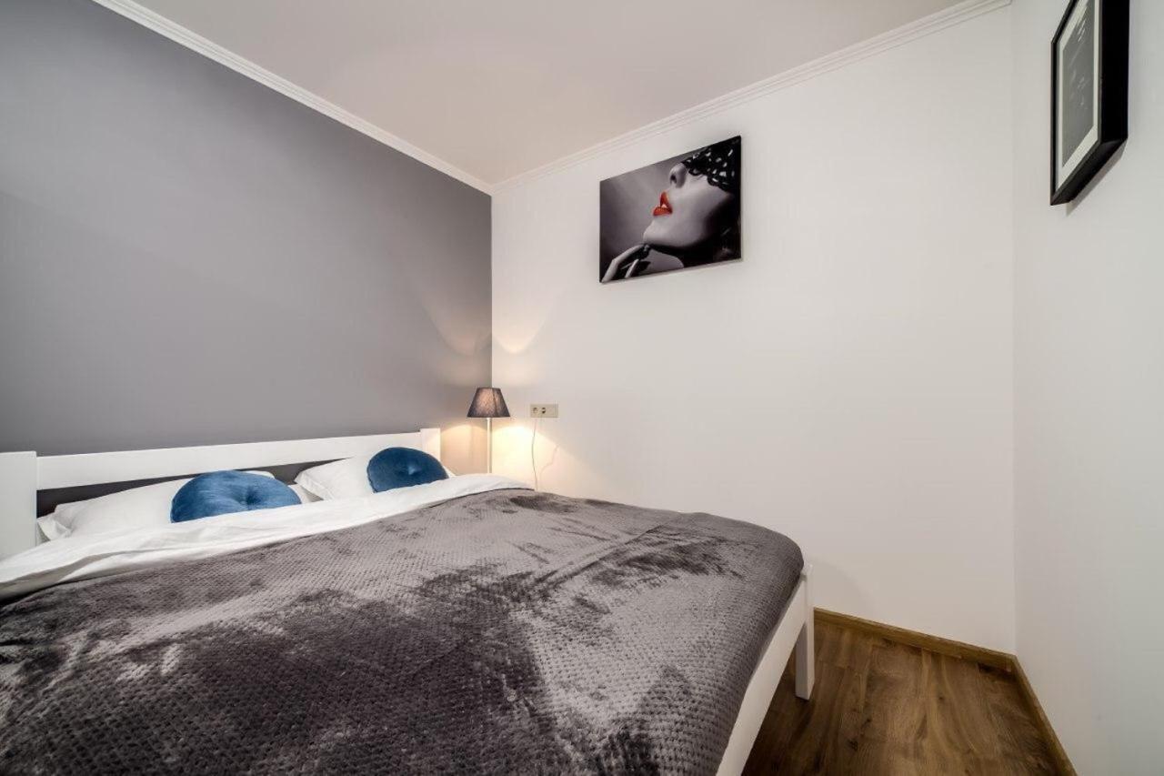 Apartments In Rynok Square Lviv Bagian luar foto