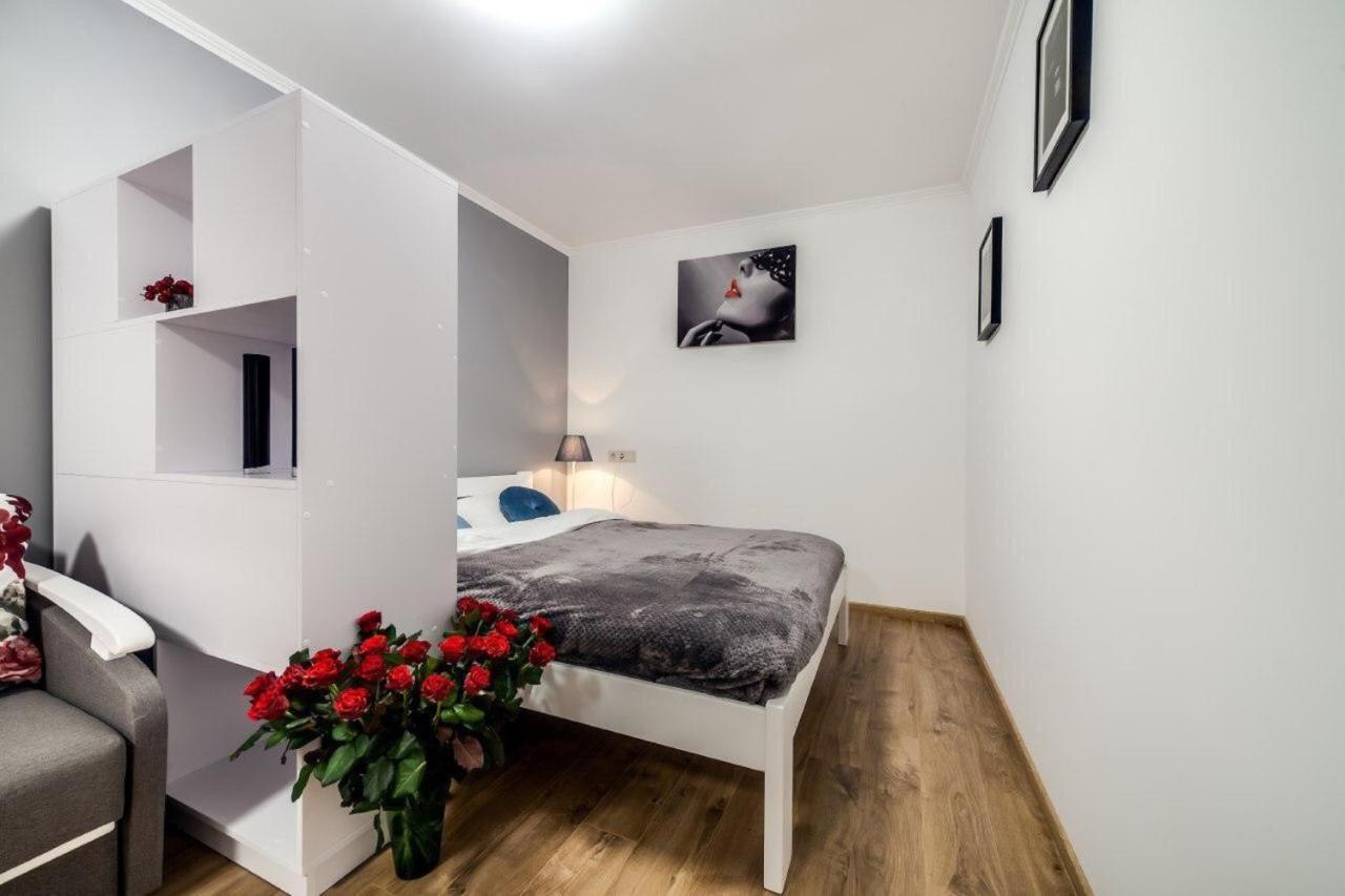 Apartments In Rynok Square Lviv Bagian luar foto