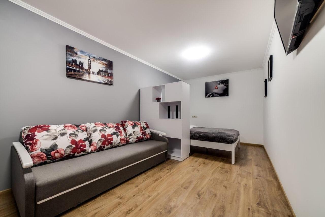 Apartments In Rynok Square Lviv Bagian luar foto