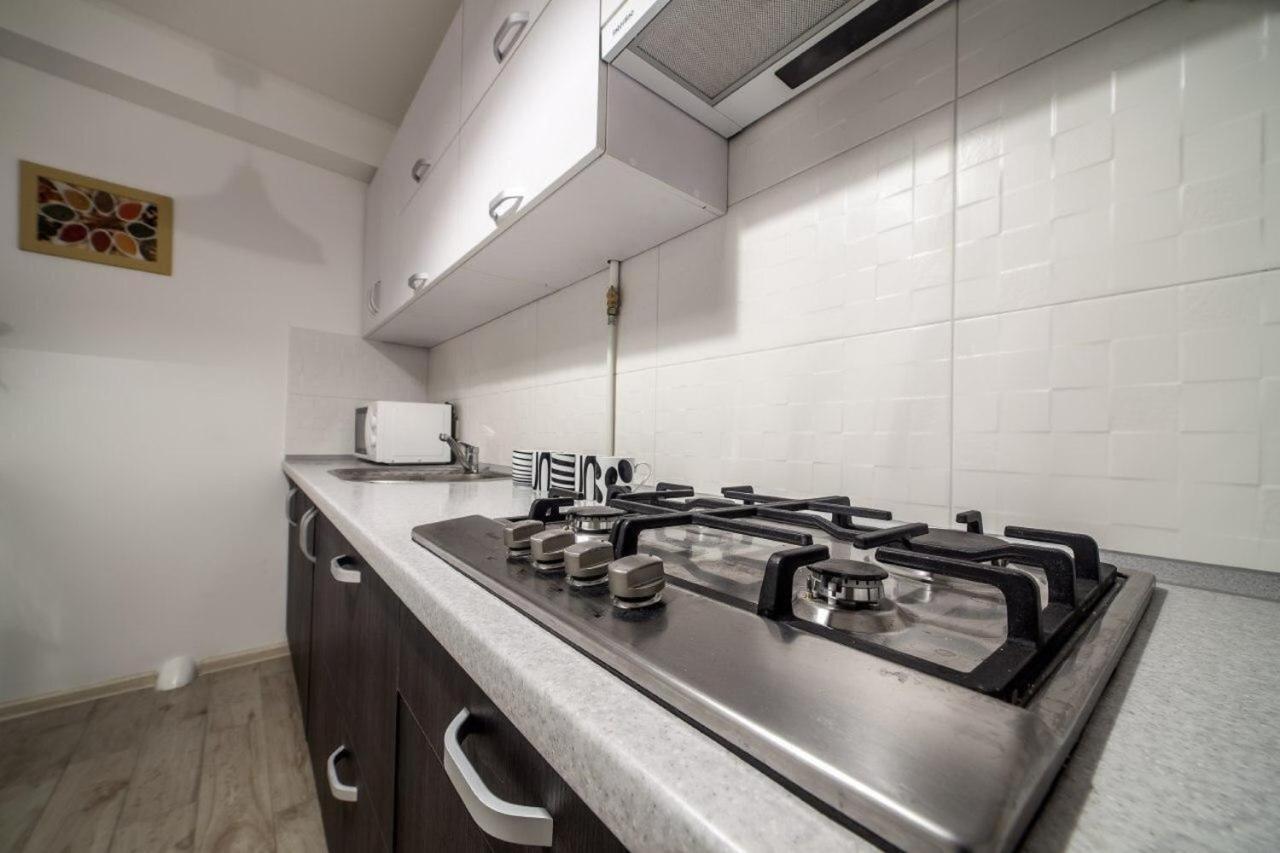 Apartments In Rynok Square Lviv Bagian luar foto